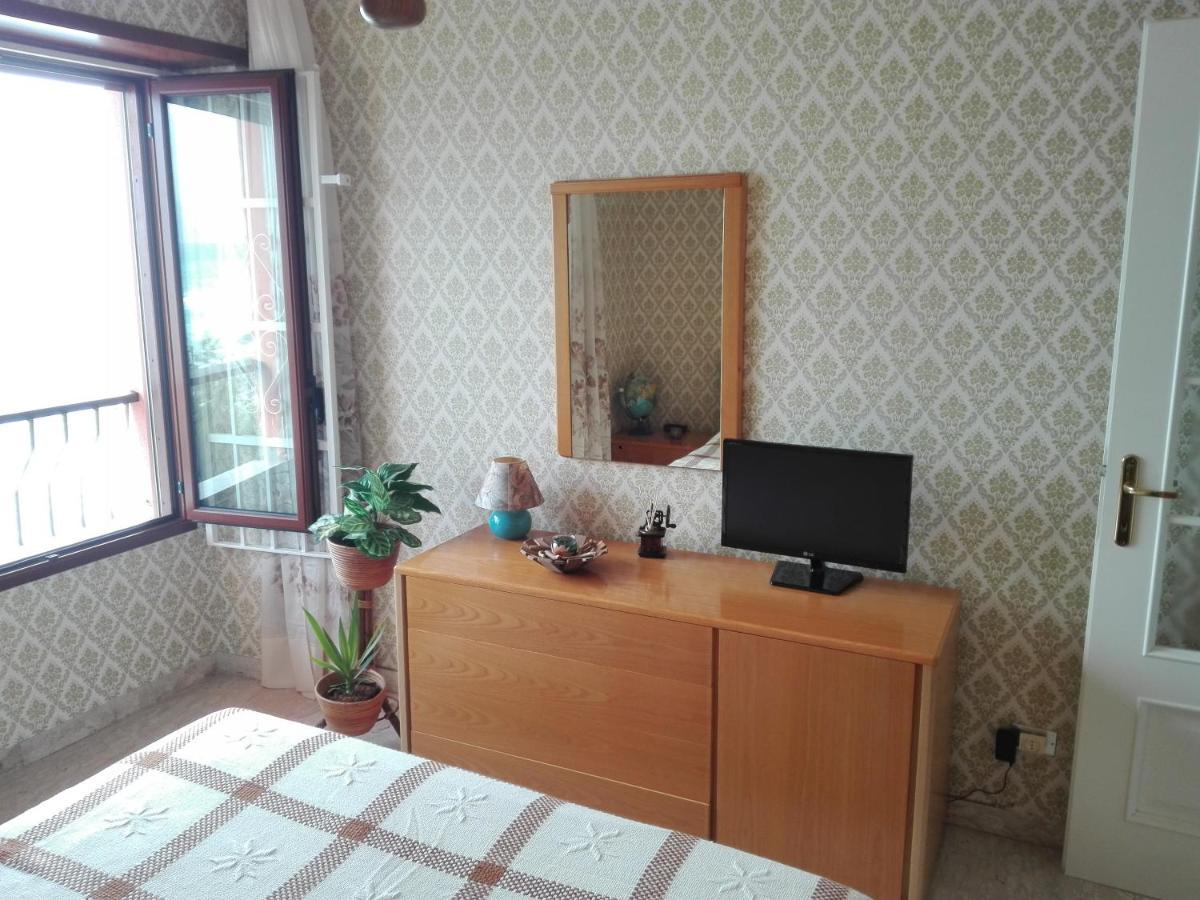 Appartement Un Tuffo In Mare à Gênes Extérieur photo
