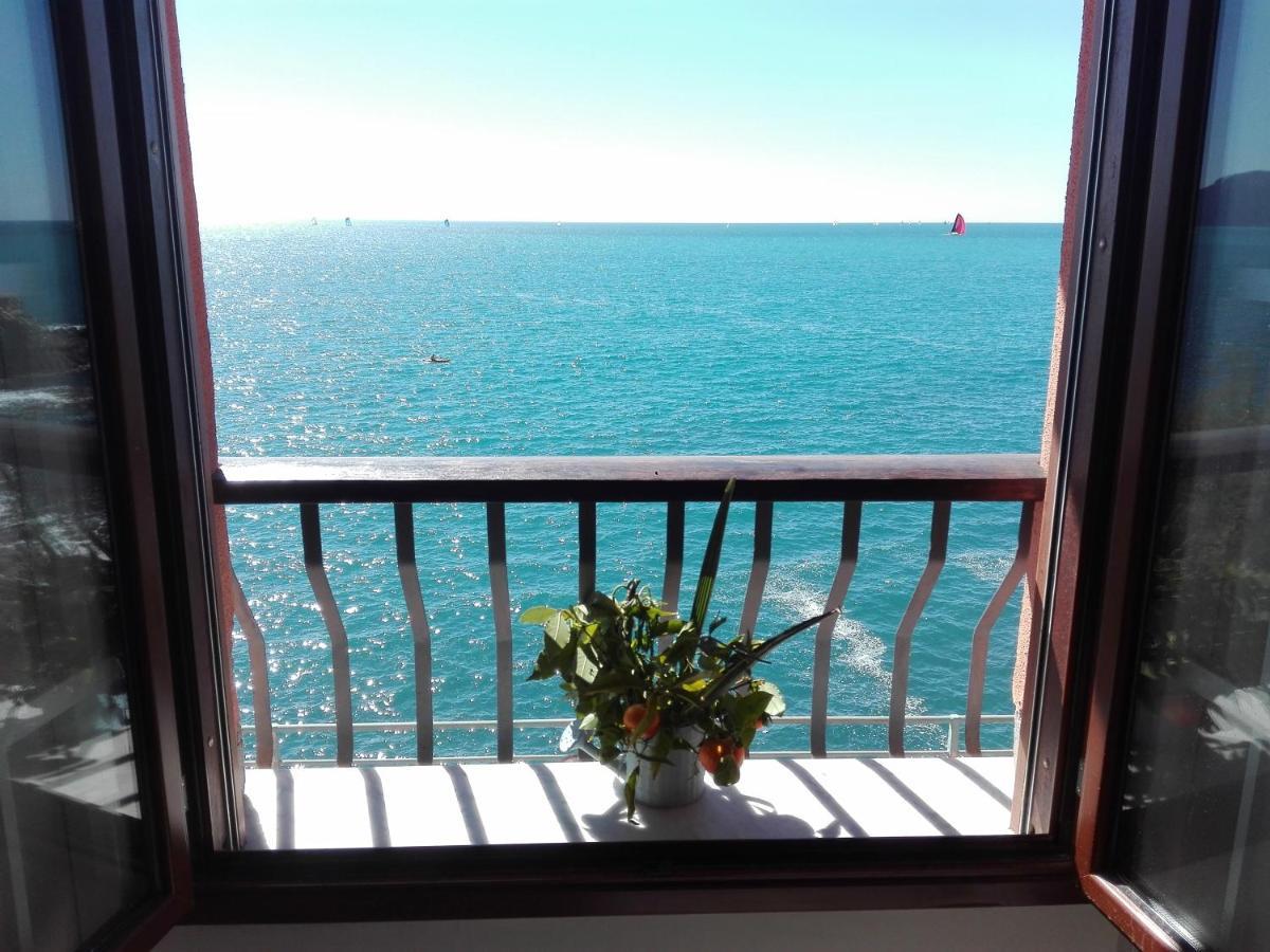 Appartement Un Tuffo In Mare à Gênes Extérieur photo